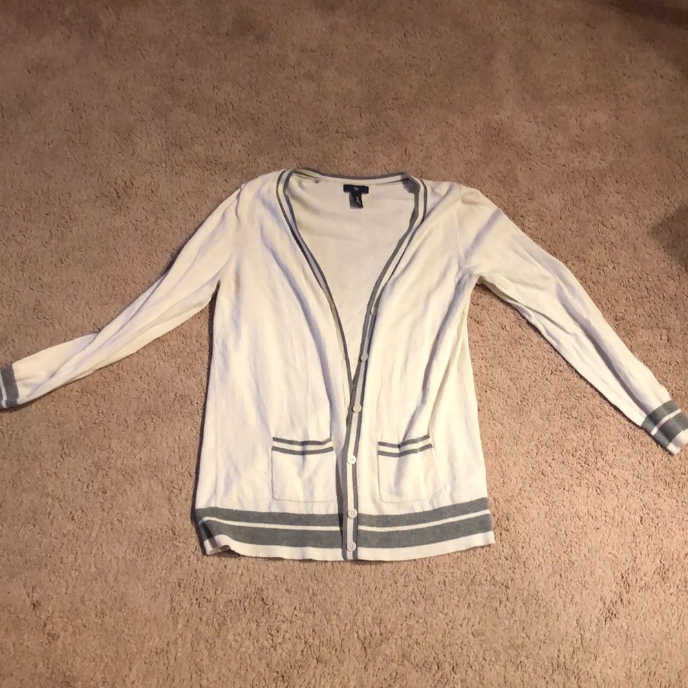 Gap cardigan